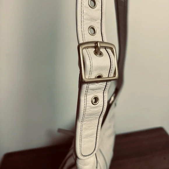 Coach Leather Shoulder Bag and wallet - Picture 8 of 16